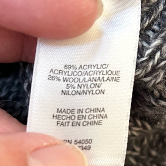 🌟Host Pick🌟 Jones New York Sport Women’s Sweater - Picture 11 of 16